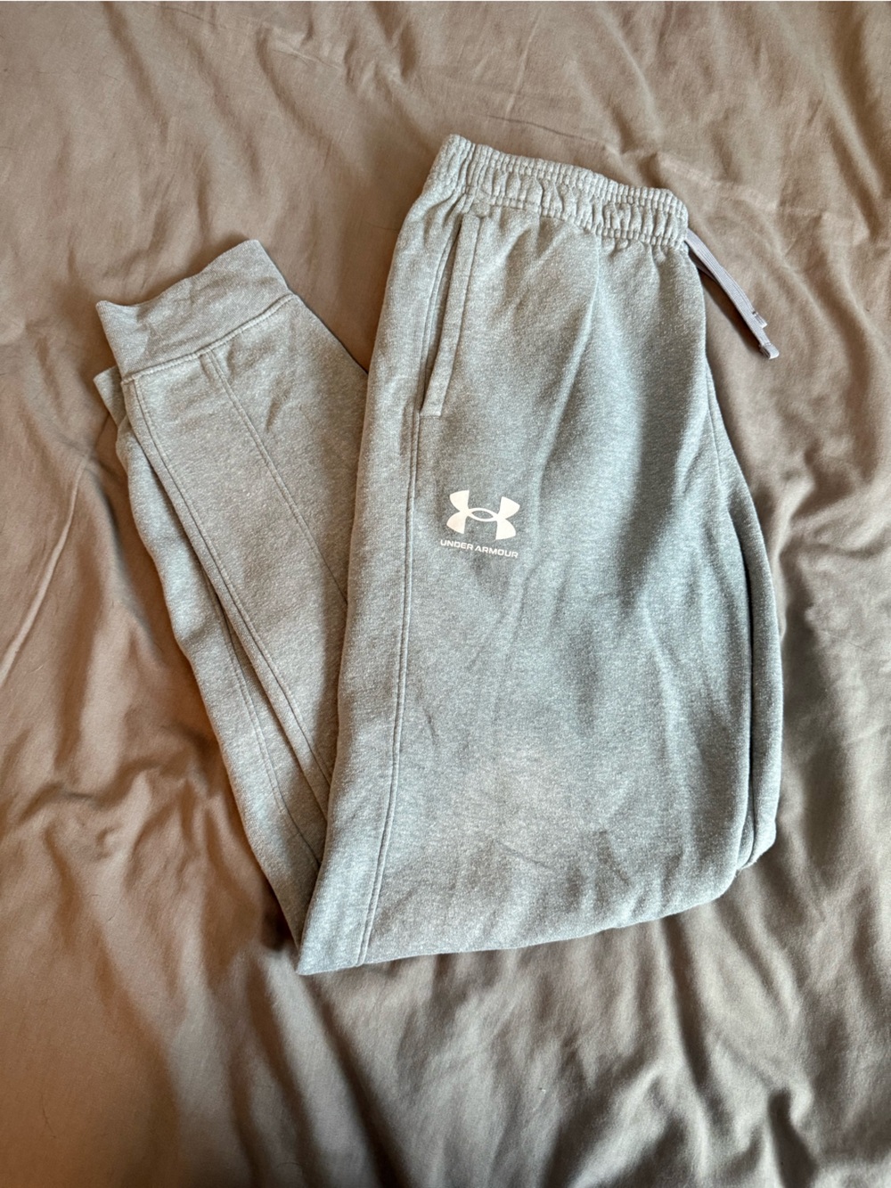 Under Armour Kids Gray Logo Joggers - Soft Fleece Sweatpants
